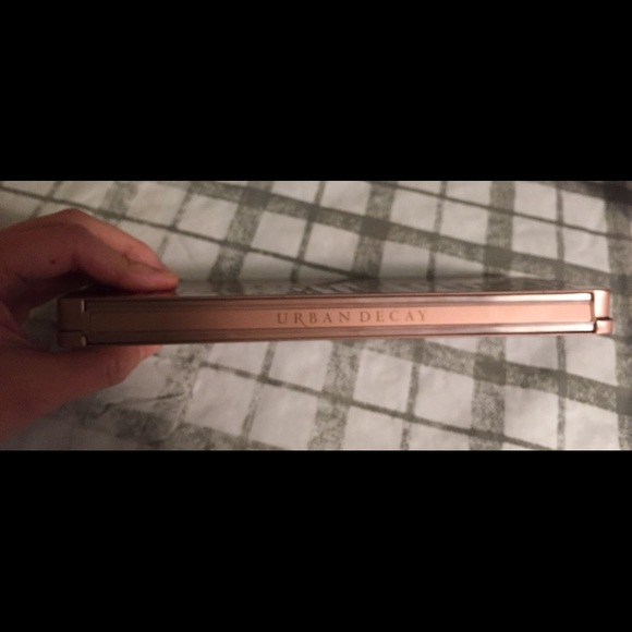 Urban Decay Naked 3 Palette - Picture 4 of 5
